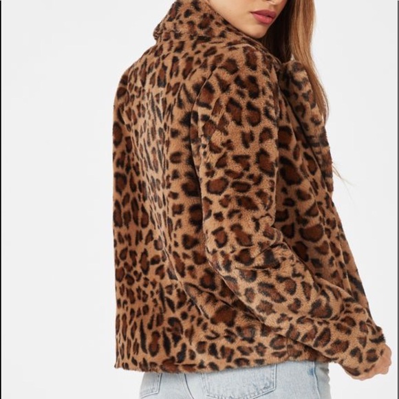 🤩HP🤩Leopard Faux Fur Jacket - Picture 4 of 4